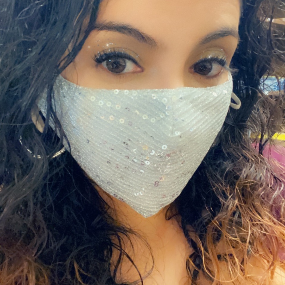 Sequin reusable mask - Picture 2 of 16